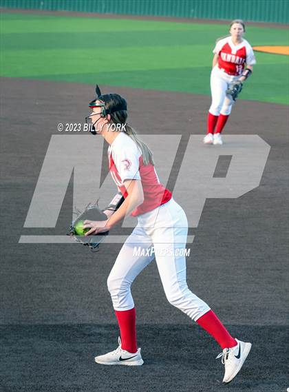 Thumbnail 1 in Grand Saline vs Van photogallery.