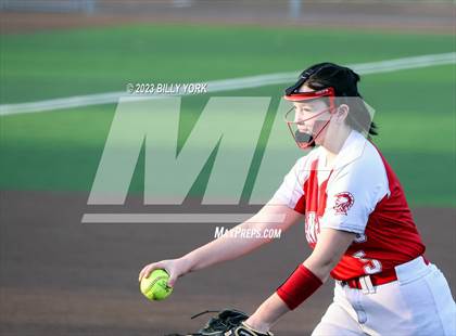 Thumbnail 1 in Grand Saline vs Van photogallery.