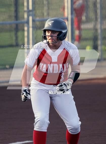 Thumbnail 2 in Grand Saline vs Van photogallery.
