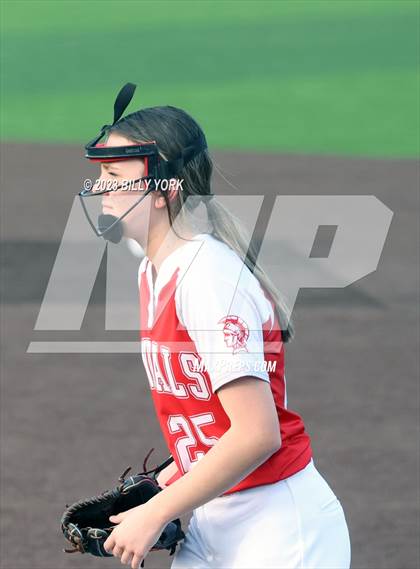 Thumbnail 2 in Grand Saline vs Van photogallery.