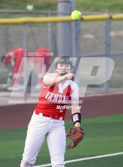 Thumbnail 1 in Grand Saline vs Van photogallery.