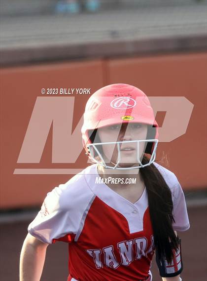 Thumbnail 3 in Grand Saline vs Van photogallery.