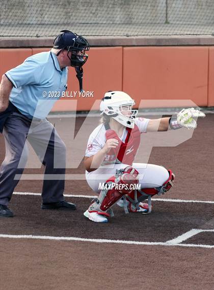 Thumbnail 3 in Grand Saline vs Van photogallery.