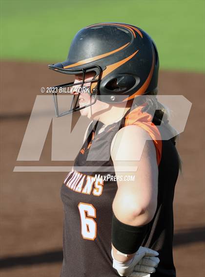 Thumbnail 1 in Grand Saline vs Van photogallery.