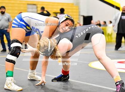 Thumbnail 1 in Lady Big Kat Tournament photogallery.