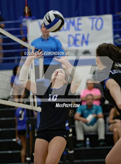 Thumbnail 3 in Lebanon @ LaVergne photogallery.