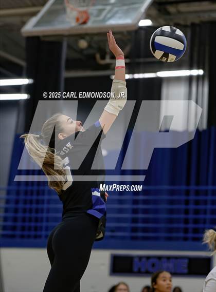 Thumbnail 3 in Lebanon @ LaVergne photogallery.