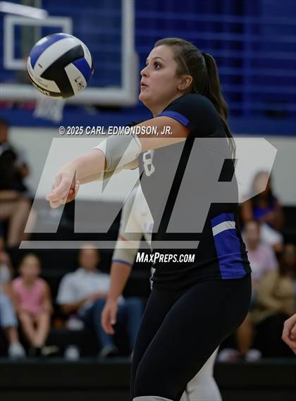 Thumbnail 1 in Lebanon @ LaVergne photogallery.