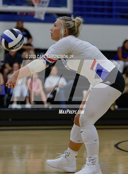 Thumbnail 1 in Lebanon @ LaVergne photogallery.