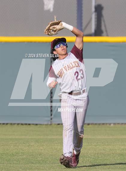 Thumbnail 2 in Simi Valley vs. Patrick Henry (74th Annual San Diego Lions Tournament) photogallery.