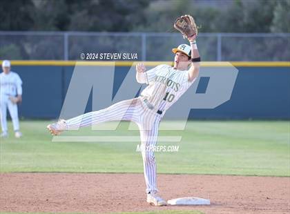 Thumbnail 2 in Simi Valley vs. Patrick Henry (74th Annual San Diego Lions Tournament) photogallery.
