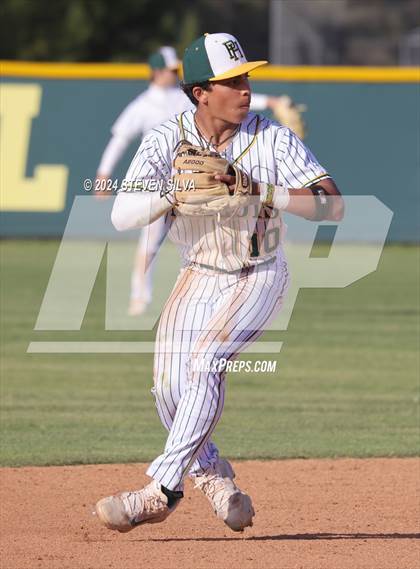 Thumbnail 2 in Simi Valley vs. Patrick Henry (74th Annual San Diego Lions Tournament) photogallery.