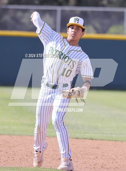 Thumbnail 2 in Simi Valley vs. Patrick Henry (74th Annual San Diego Lions Tournament) photogallery.