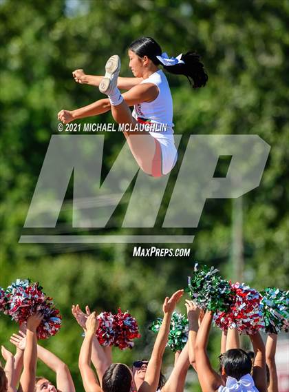 Thumbnail 2 in Glen Cove @ Mepham photogallery.