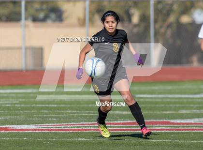 Thumbnail 2 in Higley vs. Mountain Pointe (Coyote Classic Semifinal) photogallery.