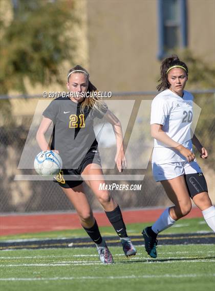 Thumbnail 1 in Higley vs. Mountain Pointe (Coyote Classic Semifinal) photogallery.