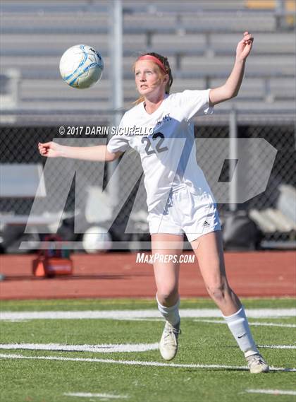 Thumbnail 3 in Higley vs. Mountain Pointe (Coyote Classic Semifinal) photogallery.