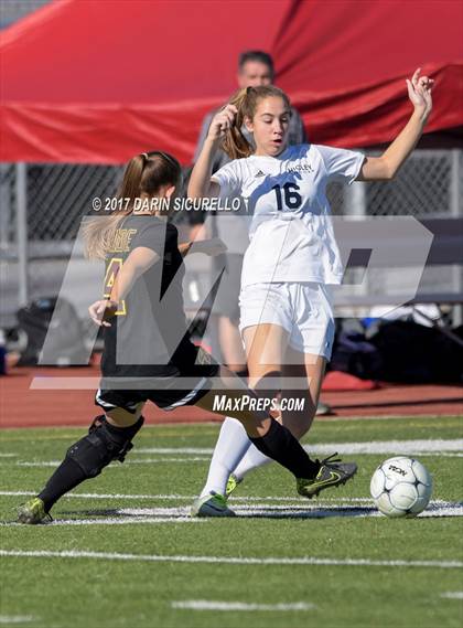 Thumbnail 3 in Higley vs. Mountain Pointe (Coyote Classic Semifinal) photogallery.