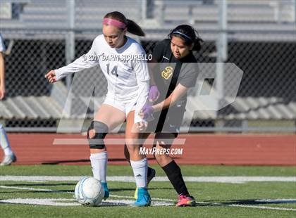 Thumbnail 2 in Higley vs. Mountain Pointe (Coyote Classic Semifinal) photogallery.
