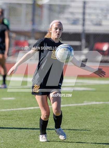 Thumbnail 2 in Higley vs. Mountain Pointe (Coyote Classic Semifinal) photogallery.