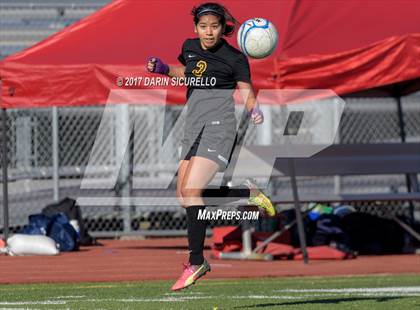 Thumbnail 2 in Higley vs. Mountain Pointe (Coyote Classic Semifinal) photogallery.