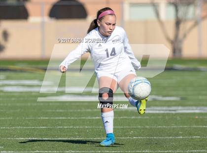 Thumbnail 2 in Higley vs. Mountain Pointe (Coyote Classic Semifinal) photogallery.