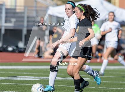 Thumbnail 2 in Higley vs. Mountain Pointe (Coyote Classic Semifinal) photogallery.