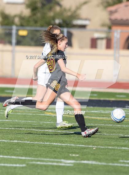Thumbnail 1 in Higley vs. Mountain Pointe (Coyote Classic Semifinal) photogallery.
