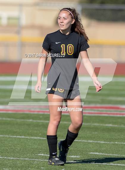 Thumbnail 3 in Higley vs. Mountain Pointe (Coyote Classic Semifinal) photogallery.