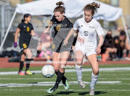 Thumbnail 3 in Higley vs. Mountain Pointe (Coyote Classic Semifinal) photogallery.