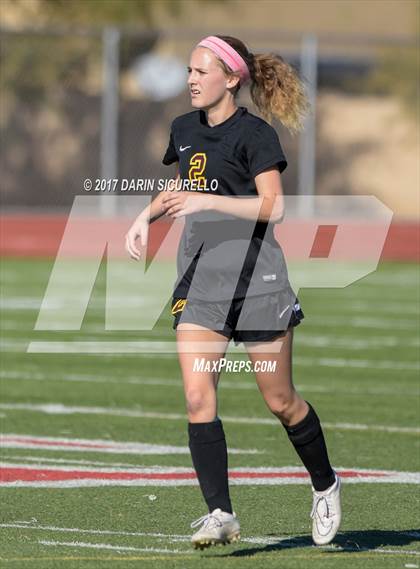 Thumbnail 3 in Higley vs. Mountain Pointe (Coyote Classic Semifinal) photogallery.