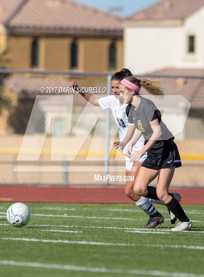 Thumbnail 2 in Higley vs. Mountain Pointe (Coyote Classic Semifinal) photogallery.