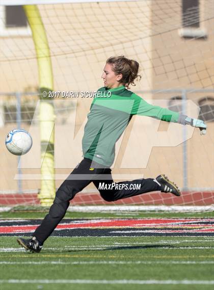 Thumbnail 3 in Higley vs. Mountain Pointe (Coyote Classic Semifinal) photogallery.