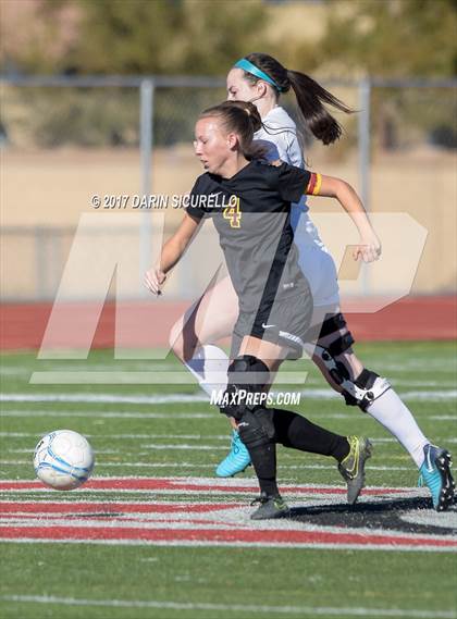 Thumbnail 1 in Higley vs. Mountain Pointe (Coyote Classic Semifinal) photogallery.