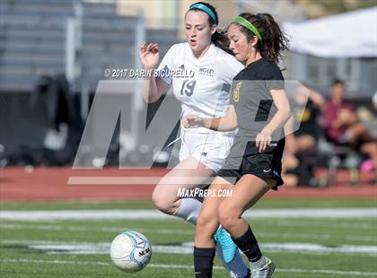 Thumbnail 3 in Higley vs. Mountain Pointe (Coyote Classic Semifinal) photogallery.