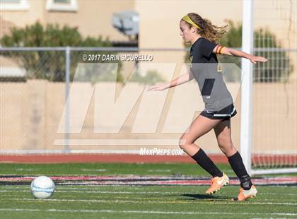 Thumbnail 3 in Higley vs. Mountain Pointe (Coyote Classic Semifinal) photogallery.