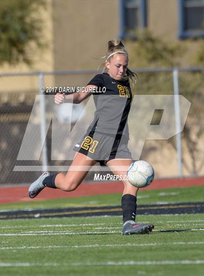 Thumbnail 2 in Higley vs. Mountain Pointe (Coyote Classic Semifinal) photogallery.