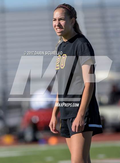 Thumbnail 2 in Higley vs. Mountain Pointe (Coyote Classic Semifinal) photogallery.