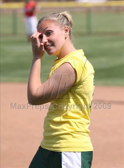 Thumbnail 3 in Fairport vs Williamsville North (NYSPHSAA Class AA Far West Regional) photogallery.