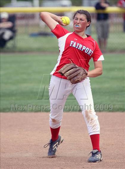 Thumbnail 2 in Fairport vs Williamsville North (NYSPHSAA Class AA Far West Regional) photogallery.