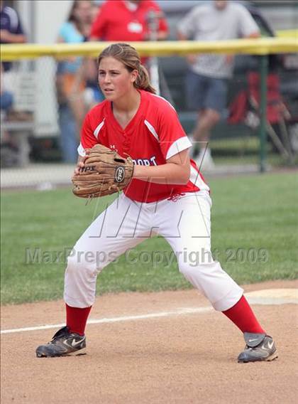 Thumbnail 2 in Fairport vs Williamsville North (NYSPHSAA Class AA Far West Regional) photogallery.