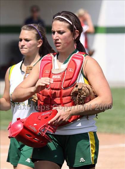 Thumbnail 1 in Fairport vs Williamsville North (NYSPHSAA Class AA Far West Regional) photogallery.