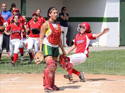 Thumbnail 2 in Fairport vs Williamsville North (NYSPHSAA Class AA Far West Regional) photogallery.