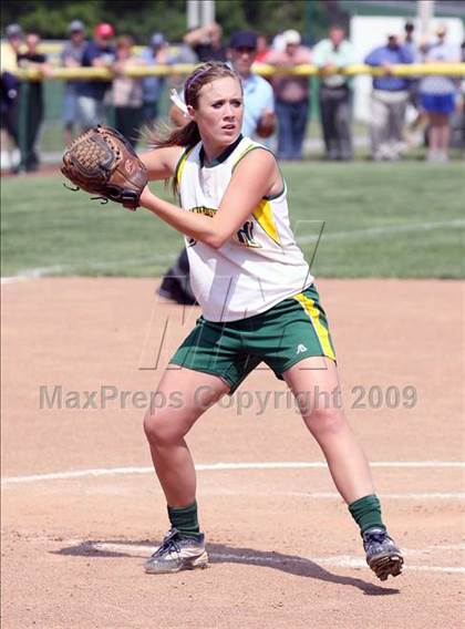Thumbnail 2 in Fairport vs Williamsville North (NYSPHSAA Class AA Far West Regional) photogallery.