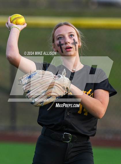 Thumbnail 1 in Hixson vs Baylor photogallery.
