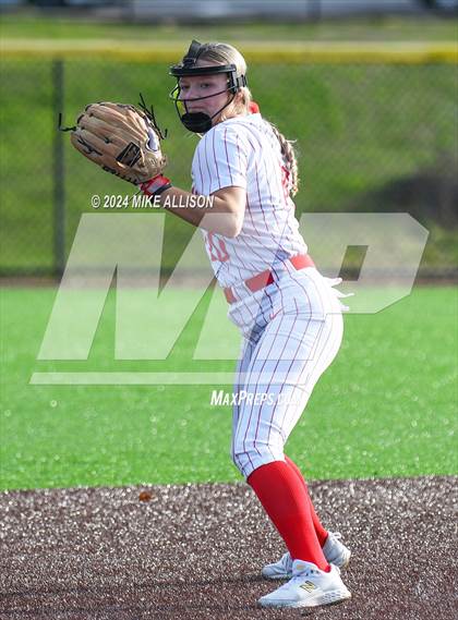 Thumbnail 2 in Hixson vs Baylor photogallery.