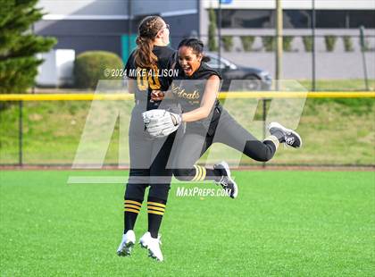 Thumbnail 2 in Hixson vs Baylor photogallery.