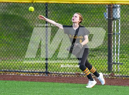 Thumbnail 1 in Hixson vs Baylor photogallery.