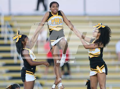 Thumbnail 2 in Hunterdon Central vs Piscataway photogallery.