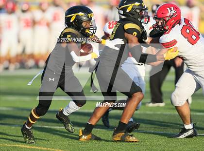 Thumbnail 1 in Hunterdon Central vs Piscataway photogallery.